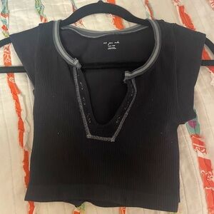 urban outfitters black go for gold top